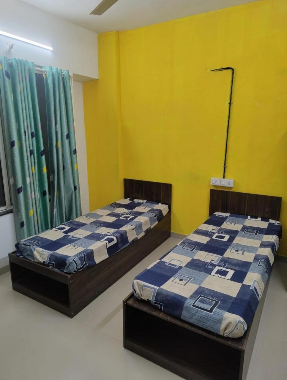 Amber House Hostel Pune Ngoại thất bức ảnh